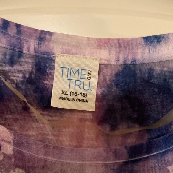 Womens 3/4 sleeve ombré shirt with ruffle detail sides - Picture 3 of 5